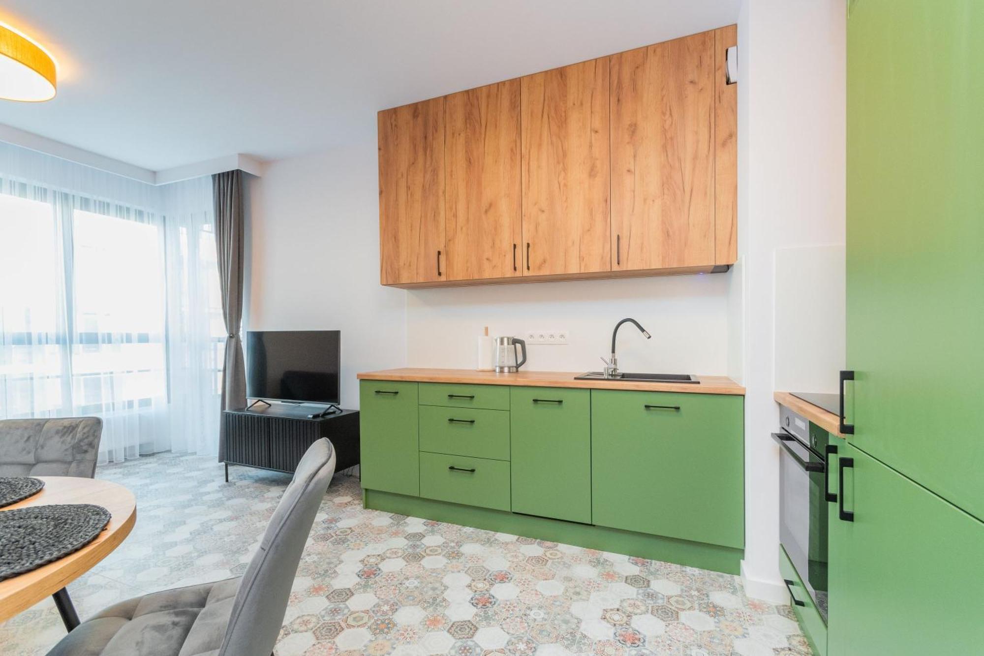 Grand Apartments - Doki Living & Foodhall Gdansk Bagian luar foto