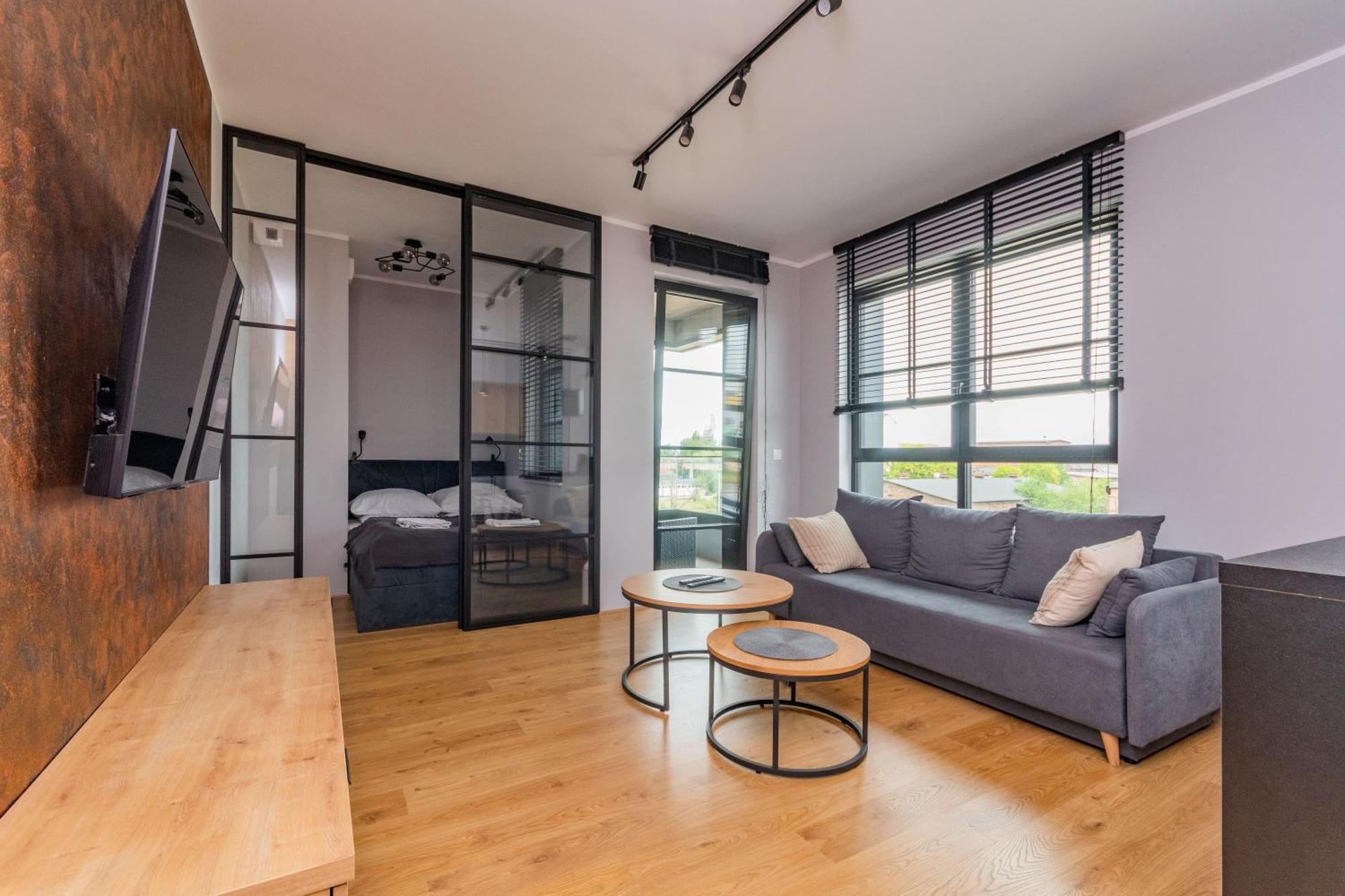 Grand Apartments - Doki Living & Foodhall Gdansk Bagian luar foto